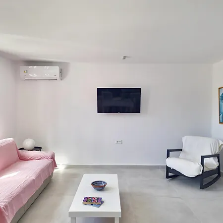 Villa Trilogy Boutique - Ampelos