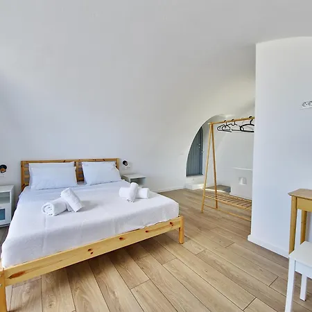 Villa Trilogy Boutique - Ampelos *