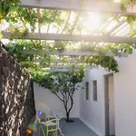 Villa Pyrgos Trilogy Boutique Houses - Ampelos