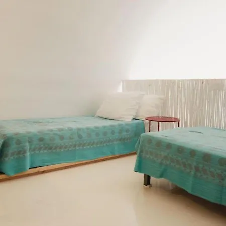 Trilogy Boutique - Ampelos Pýrgos