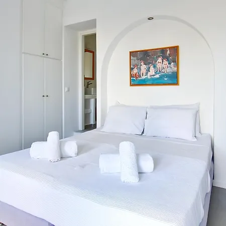 Trilogy Boutique - Ampelos Vila