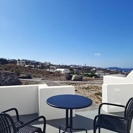 Vila Trilogy Boutique - Ampelos Pýrgos